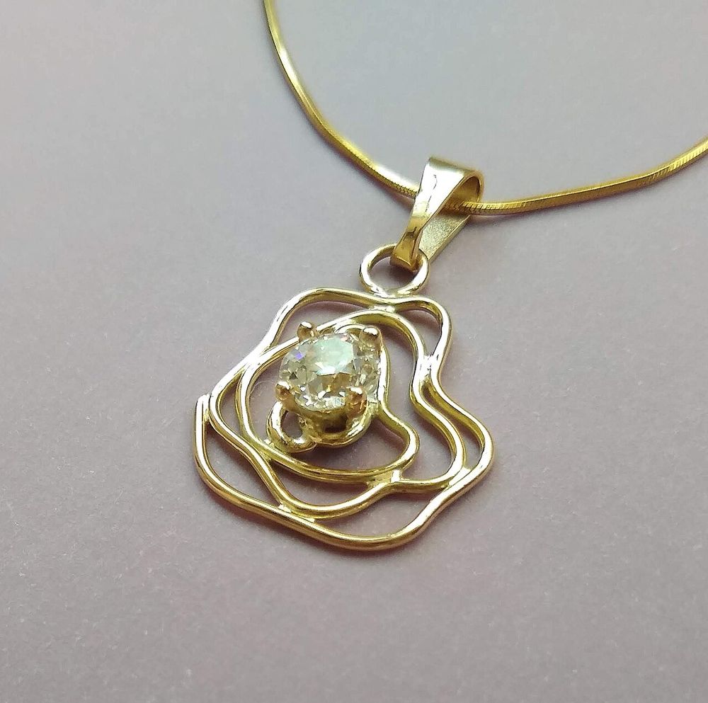Lumière Halo Pendant
